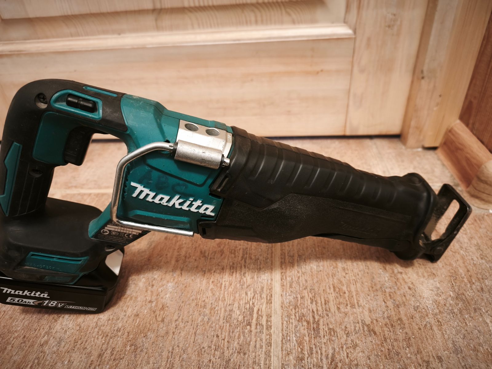 Makita akutiigersaag + 5Ah aku